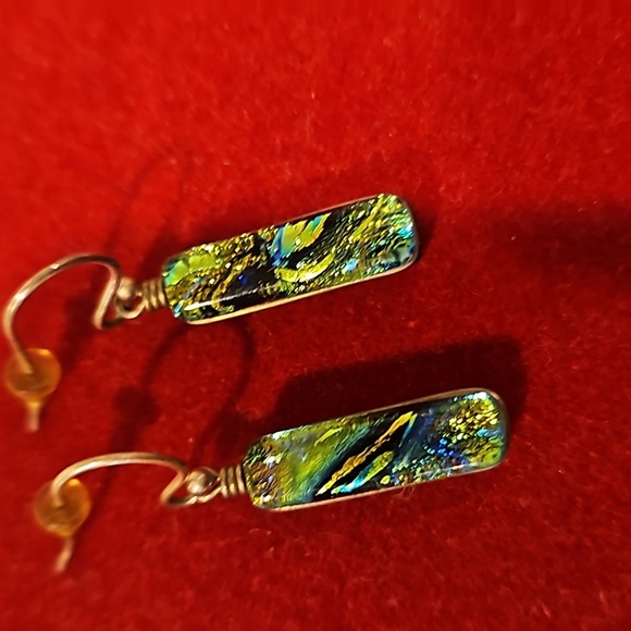 Dichroic Glass Artisan Pendant and Earrings  (Gold chain NOT INCLUDED) - Picture 4 of 9
